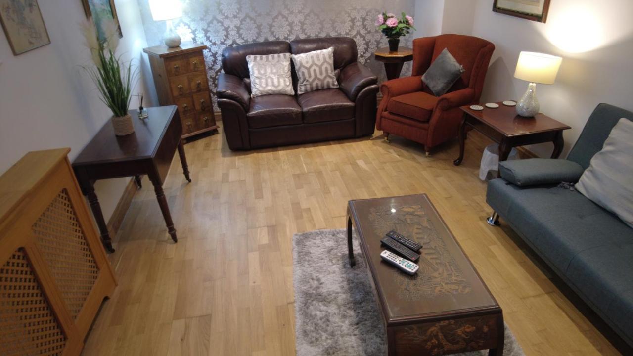 Appartement Whitby House Retreat Sleeps 12 à Sleights Extérieur photo