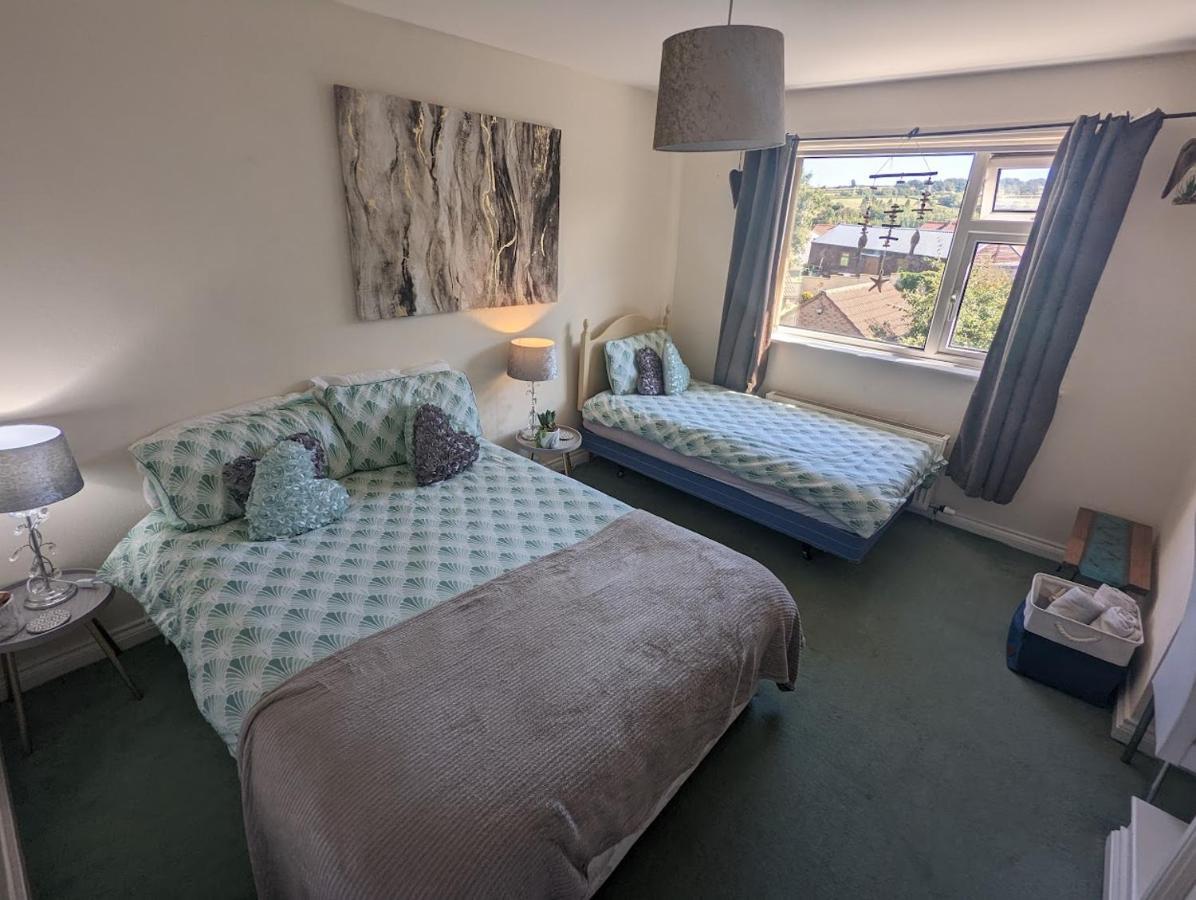 Appartement Whitby House Retreat Sleeps 12 à Sleights Extérieur photo